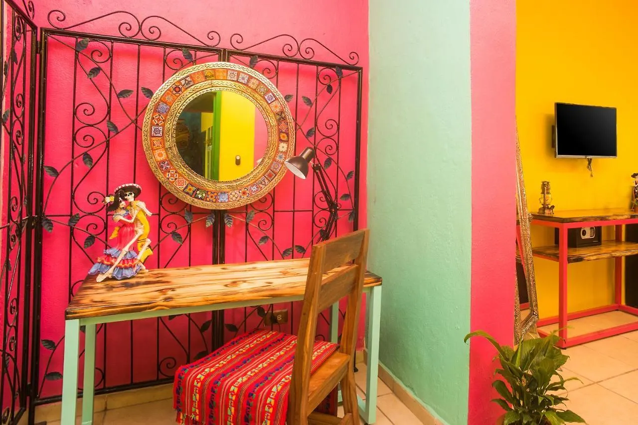 بيت ضيافة فندق Casa Maria Malecon بويرتو فالارتا